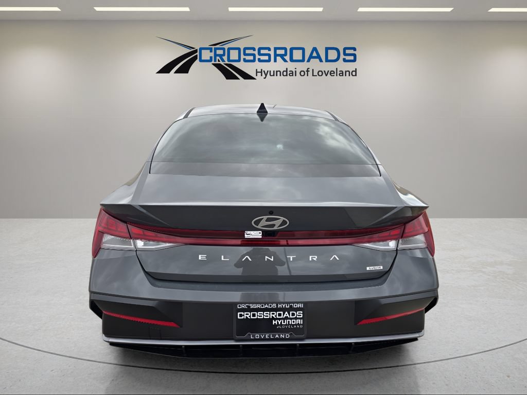 Used 2026 Hyundai Elantra Limited FWD image 5
