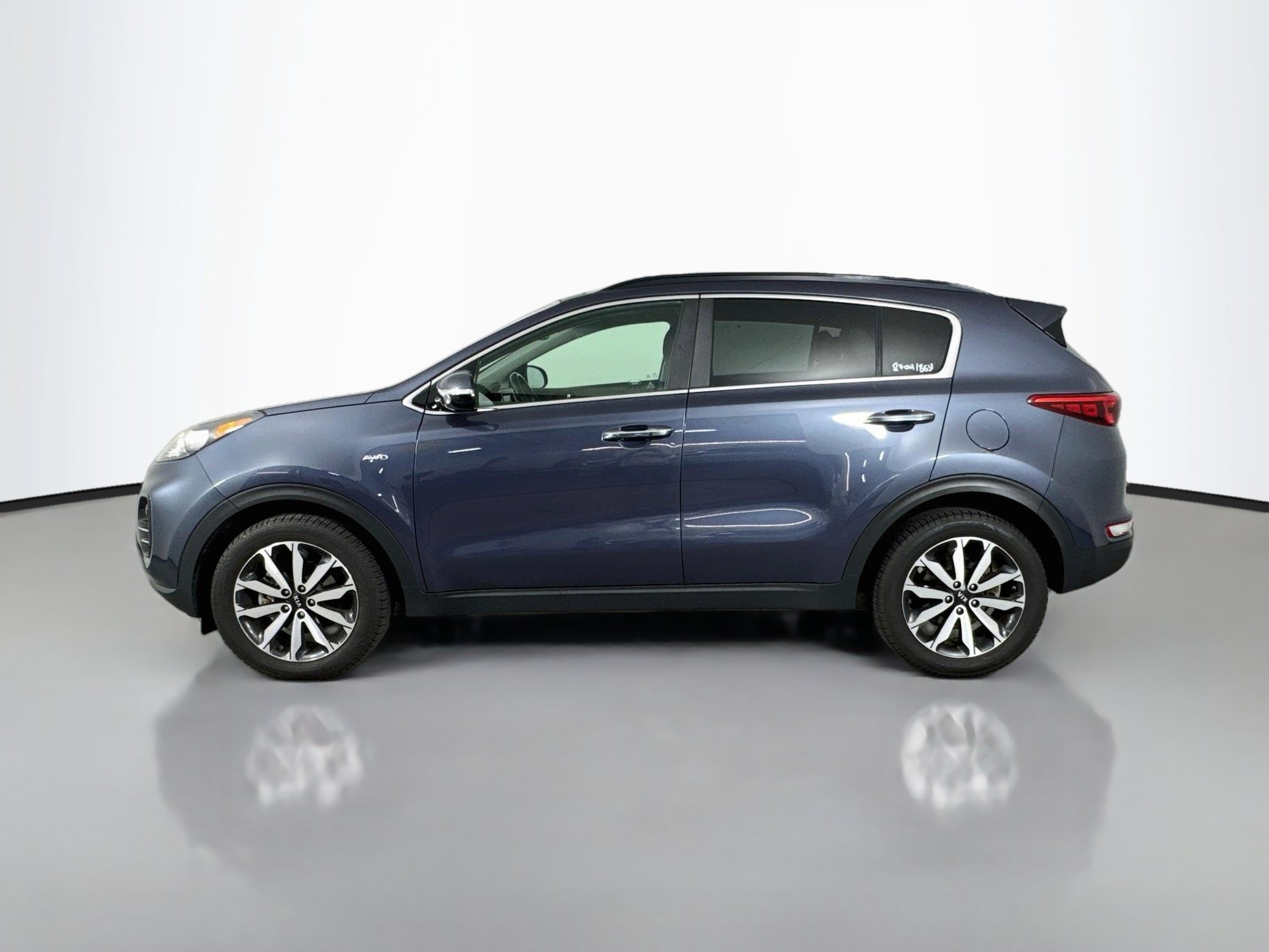 Used 2019 Kia Sportage EX w/ EX Premium Package AWD/4WD image 4