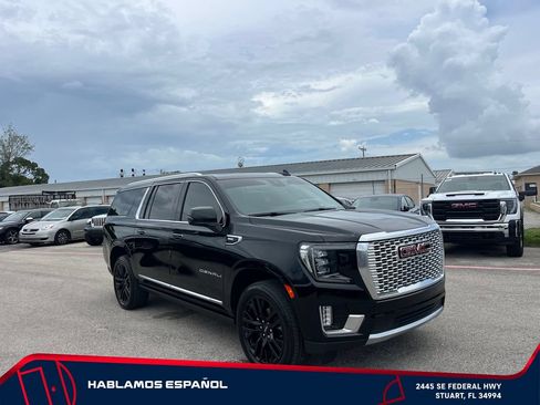 Used 2024 GMC Yukon XL Denali AWD/4WD image 2