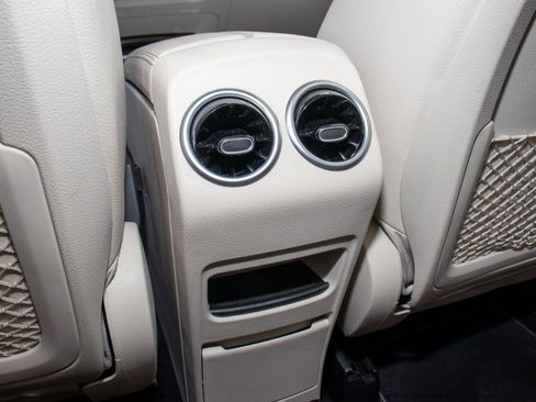 Used 2020 Mercedes-Benz GLB 250 image 20