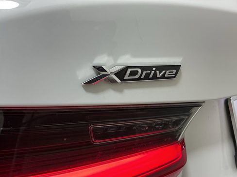 Certified 2025 BMW 330i xDrive Sedan w/ M Sport Package image 31