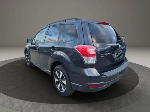Used 2017 Subaru Forester 2.5i w/ Alloy Wheel Package image 3