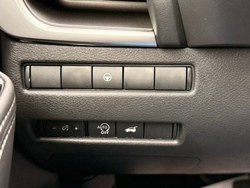 New 2026 Nissan Rogue SV w/ Cold Weather Package AWD/4WD image 31