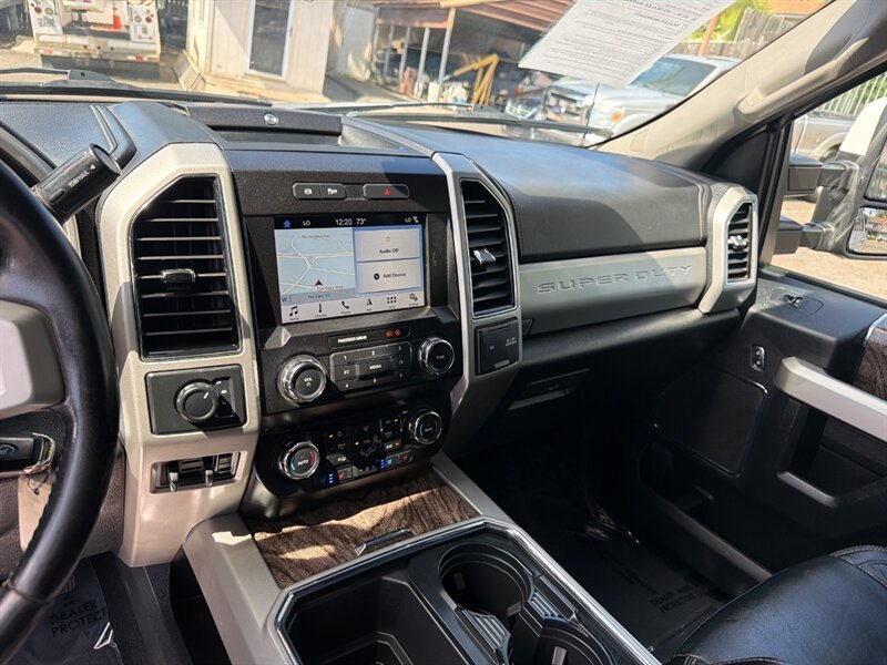 Used 2019 Ford F250 Lariat w/ Lariat Value Package AWD/4WD image 18