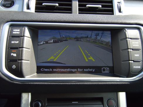 Used 2015 Land Rover Range Rover Evoque Pure Plus image 13