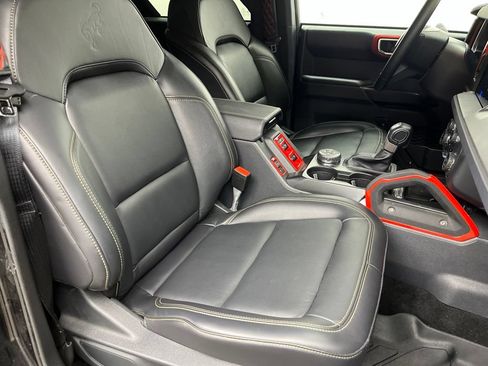 Used 2025 Ford Bronco Badlands AWD/4WD image 22