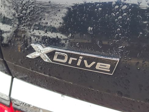 Used 2023 BMW 760i xDrive image 28