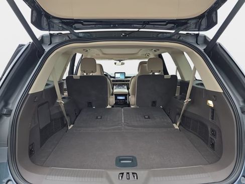 Used 2023 Lincoln Aviator Reserve w/ Equipment Group 201A AWD/4WD image 14