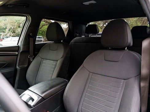 Certified 2024 Hyundai Santa Cruz SE image 10