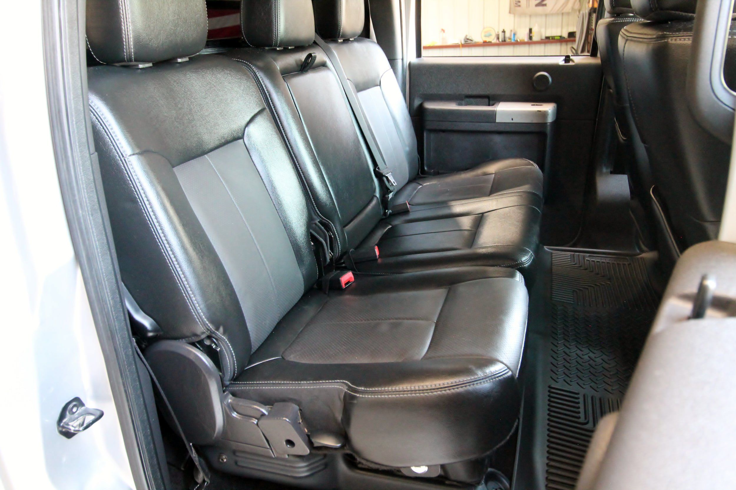 Used 2015 Ford F250 Lariat w/ Lariat Ultimate Package AWD/4WD image 43