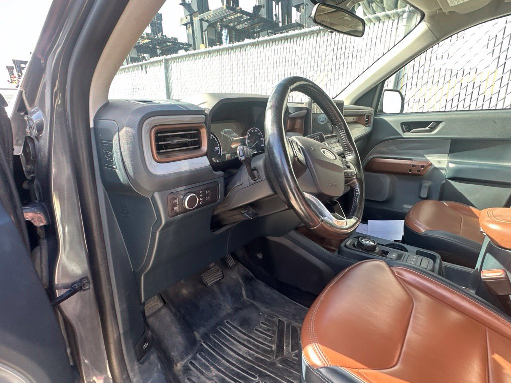Used 2022 Ford Maverick Lariat FWD image 14