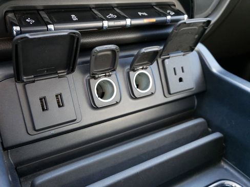 Used 2017 Chevrolet Silverado 1500 LTZ Z71 w/ LTZ Plus Package image 21