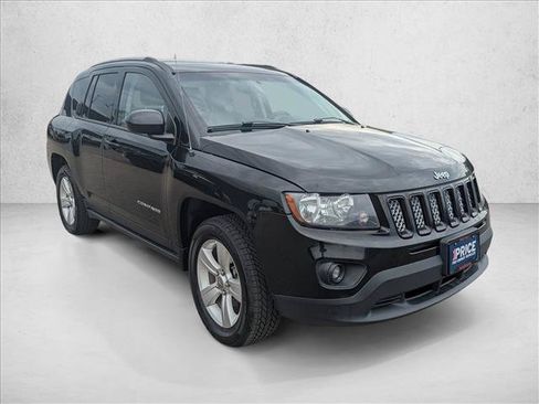 Used 2015 Jeep Compass Latitude AWD/4WD image 3