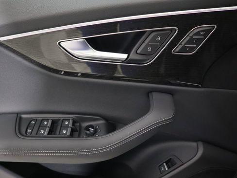 Used 2026 Audi Q8 Premium Plus w/ Premium Plus Package image 23