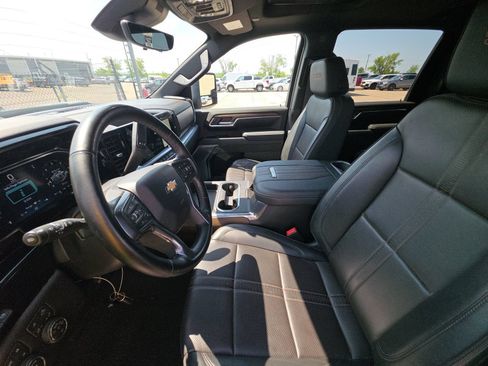 Used 2026 Chevrolet Silverado 3500 High Country w/ High Country Premium Package AWD/4WD image 8