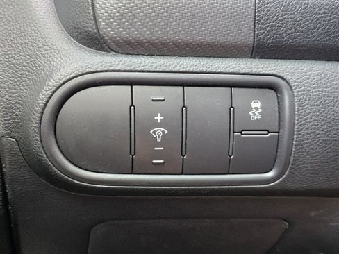 Used 2017 Kia Forte S FWD image 28