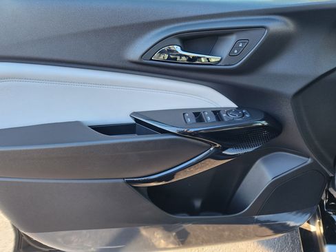 New 2026 Chevrolet Trax LT w/ Driver Confidence Package FWD image 23