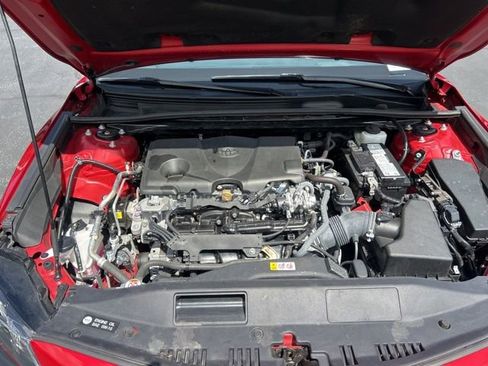 Used 2024 Toyota Camry SE FWD image 13