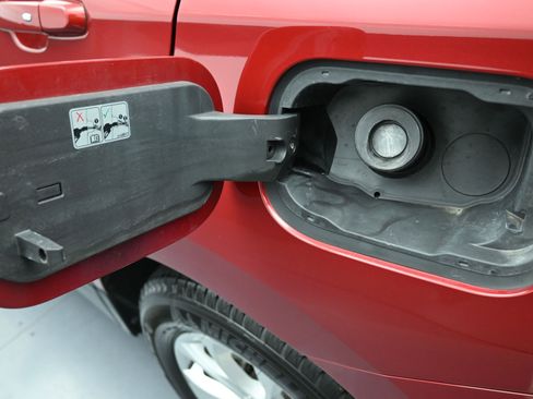 Used 2018 Chevrolet Equinox LT image 13