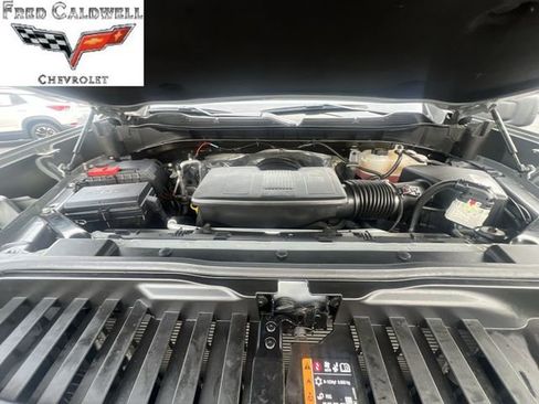 Used 2024 Chevrolet Silverado 1500 Custom Trail Boss w/ Dark Appearance Package image 35