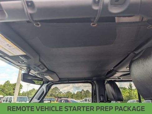 Used 2022 Jeep Gladiator Mojave w/ LED Lighting Group AWD/4WD image 19