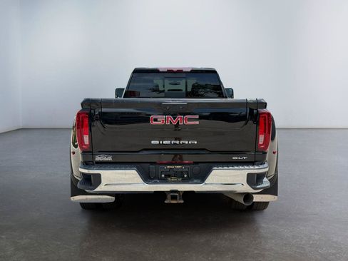 Used 2023 GMC Sierra 3500 SLT w/ SLT Convenience Package AWD/4WD image 4