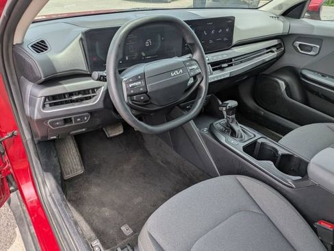 Used 2025 Kia K4 FWD image 8