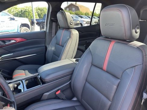 New 2026 Chevrolet Traverse RS image 19