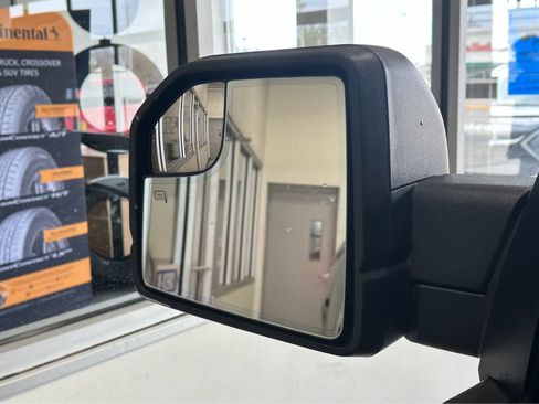 Used 2017 Ford F150 XLT w/ Equipment Group 302A Luxury image 22