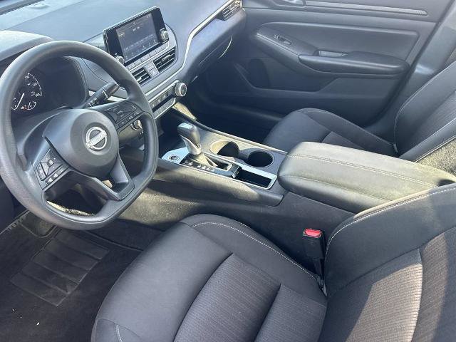 Used 2024 Nissan Altima 2.5 S FWD image 6