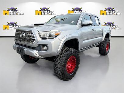 Used 2017 Toyota Tacoma TRD Sport w/ Tow Package (A/T)