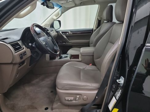 Used 2019 Lexus GX 460 image 12