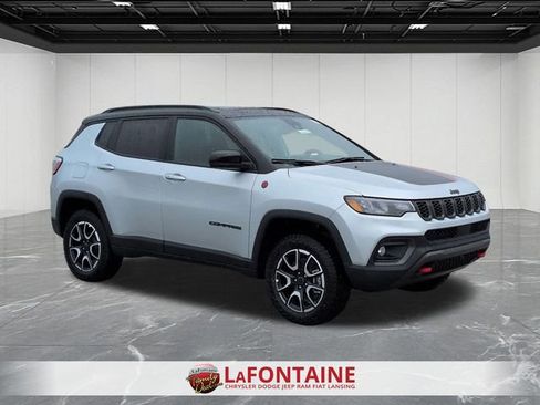 New 2026 Jeep Compass Trailhawk image 7