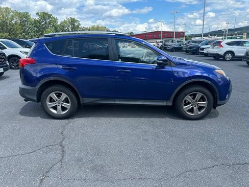 Used 2015 Toyota RAV4 XLE AWD/4WD image 4