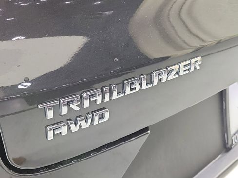 Used 2025 Chevrolet TrailBlazer LT image 6