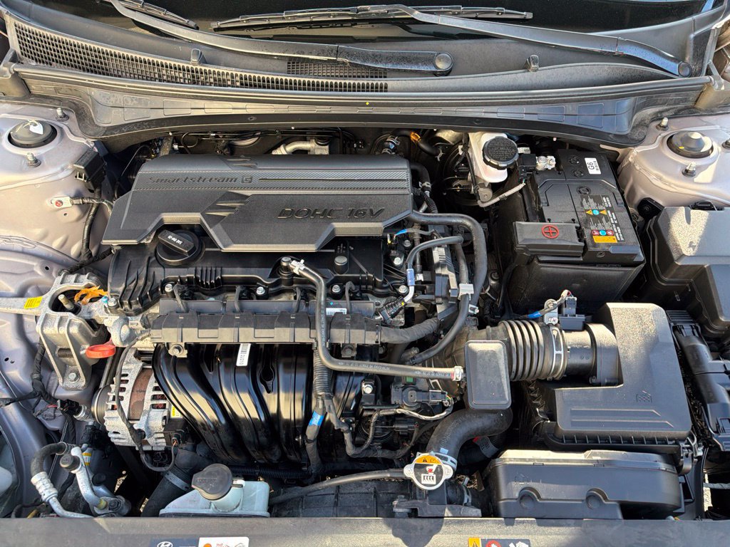 Used 2023 Hyundai Elantra SEL w/ Convenience Package FWD image 12