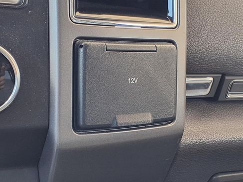 Used 2020 Ford Expedition XLT w/ Equipment Group 202A RWD image 27