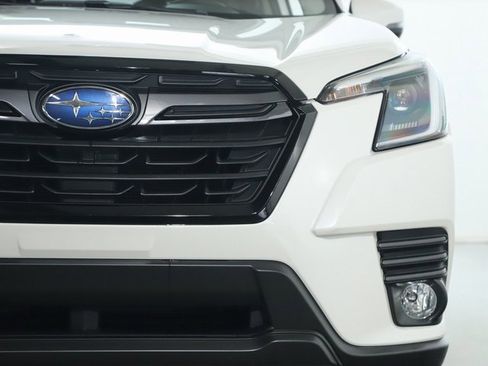 Certified 2023 Subaru Forester Limited image 7