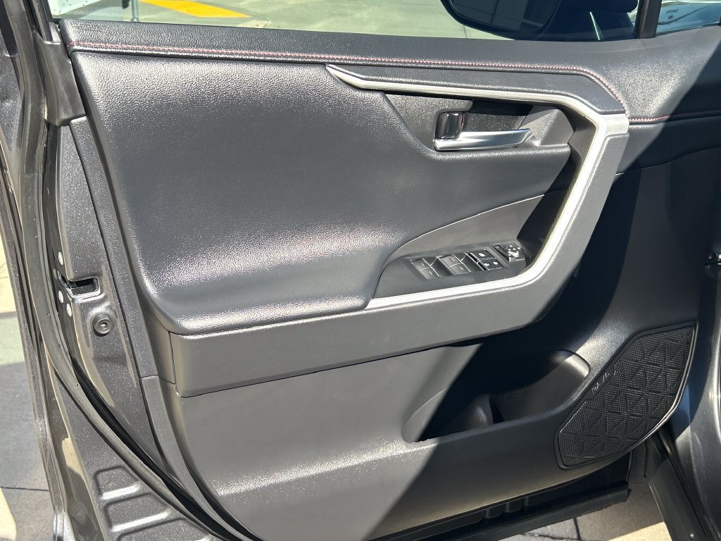 Certified 2022 Toyota RAV4 TRD Off-Road AWD/4WD image 11
