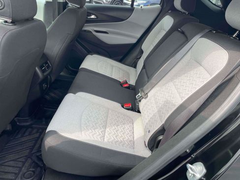 Used 2022 Chevrolet Equinox LS w/ LS Convenience Package FWD image 14