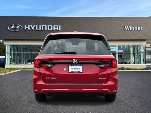 Used 2025 Honda Odyssey Sport-L image 3
