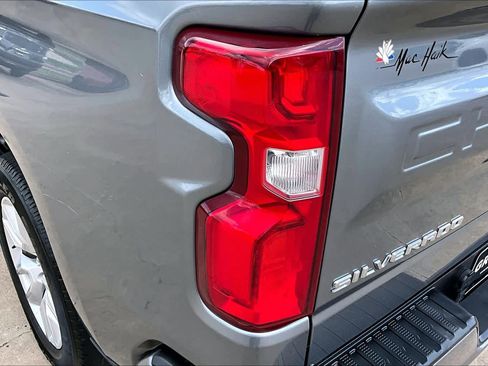 Used 2020 Chevrolet Silverado 1500 Custom w/ Custom Value Package image 27