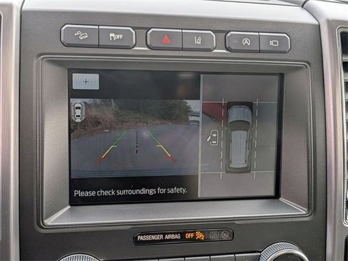 Used 2021 Ford Expedition Platinum image 23