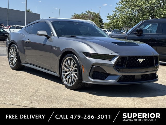 Used 2025 Ford Mustang GT Premium RWD image 1