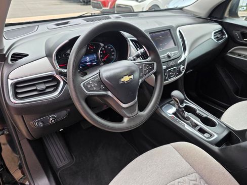 Used 2023 Chevrolet Equinox LS w/ LS Convenience Package FWD image 12