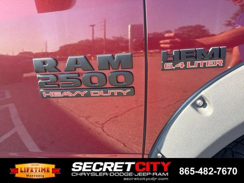 Used 2017 RAM 2500 Big Horn w/ Sport Appearance Group AWD/4WD image 9