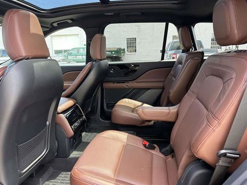 Used 2025 Lincoln Aviator Reserve w/ Illumination Package AWD/4WD image 30