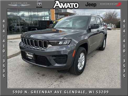Used 2024 Jeep Grand Cherokee Laredo w/ Trailer Tow Package image 1