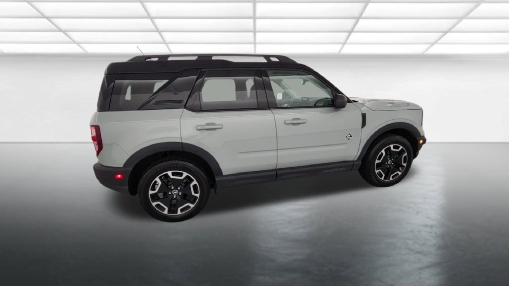Used 2024 Ford Bronco Sport Outer Banks w/ Tech Package AWD/4WD image 8