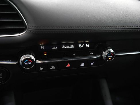 Used 2023 MAZDA MAZDA3 s image 22